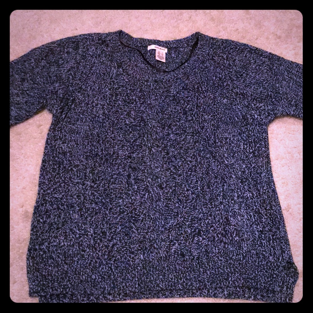 Brand New DKNY Jeans Sweater Size Small